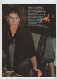 1981_12_VOGUE_USA_19.thumb.jpg.a2056f945735dcf2cbd3883a49d27636.jpg