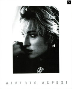 Lindbergh_Alberto_Aspesi_Fall_Winter_89_90_02.thumb.png.59021441d89d20a9422b98a787aec8cd.png