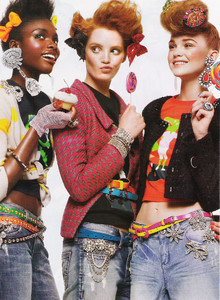 Little_Ladies_Jackson_Teen_Vogue_September_2009_07.thumb.jpg.0425734814b98f0dde62e51f12a85729.jpg