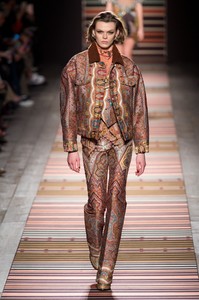 etro-rf18-1166.thumb.jpg.4e9cd1c1a4f0082bdce23b5e6648f954.jpg