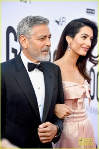 george-clooney-is-supported-by-wife-amal-at-afi-tribute-01.jpg