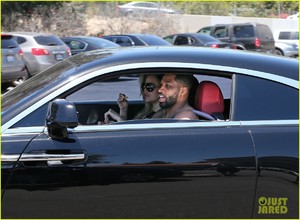 khloe-kardashian-tristan-thompson-mcdonalds-03.jpg