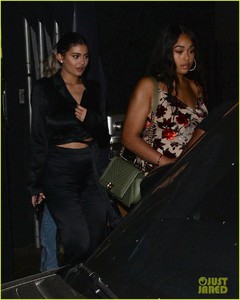 kylie-jenner-harry-hudson-birthday-party-05.jpg