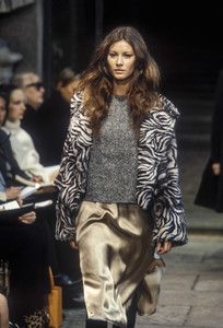 marni-fw-1998-4.thumb.jpg.9f2902e393ff9e9f342b0fc6bb3274e0.jpg