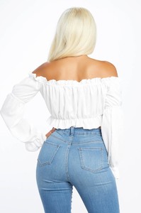 00027_HBWHITEOFFSHOULDER_GIGIBERMUDA_1119.jpg