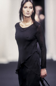1024044048_AlbertaFerretti1993WomenRTW52.thumb.jpg.aeea508763e4b637de0b41e0831b0c38.jpg