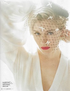 vogue ru dec 2015 by mario testino 1.jpg