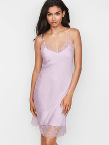 KELLY V520129_OM_F.jpg