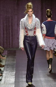 1449009070_CatherineMalandrinoFW2001NYFW30.thumb.jpg.b9e26304c62826e36ae3bea110644db4.jpg