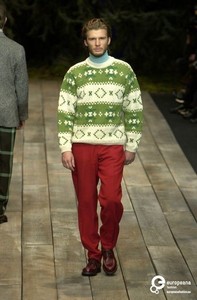 1555407993_PaulSmithFW2001PFW2.thumb.jpg.bca70965a4e4713b641a57ce0efb65ca.jpg