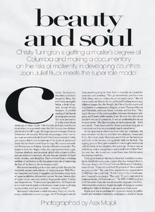 Christy_Turlington_Beauty_and_Soul_Vogue_US_August_2009_01.thumb.jpg.0a9aadcbdd693cac68dfb7412b09f332.jpg