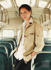 Christy_Turlington_Beauty_and_Soul_Vogue_US_August_2009_02.thumb.jpg.a34472ae7330ce3efec815de2f27bd91.jpg