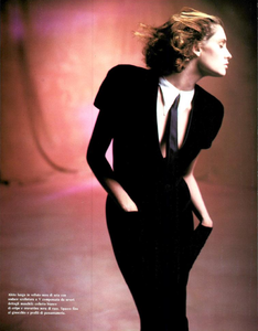 Vallhonrat_Vogue_Italia_September_1986_Speciale_28.thumb.png.531ed91c7bf8f950b1855556e801536f.png