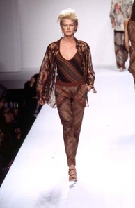 bill-blass-ss-1997-1.thumb.jpg.54ed96f053f8a79c9299ec262c83f200.jpg