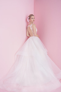 blush-hayley-paige-bridal-fall-2018-style-1855-iris_7.thumb.jpg.4a1e2b560c7d6a7528e0bba6f4d578ac.jpg