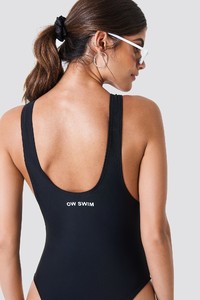 ow_intimates_ow_swimsuit_1531-000022-0002_02k.jpg