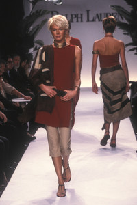 ralph-lauren-ss-1997-12.thumb.jpg.a6f78bfd6db3b6dd293ef74f53b25360.jpg