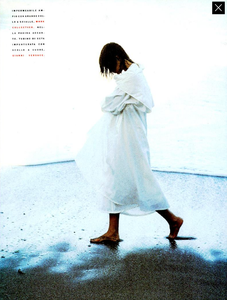 von_Unwerth_Vogue_Italia_June_1989_04.thumb.png.61bffd5084c13d6836a6cd419a2b2542.png