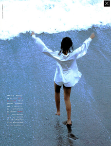 von_Unwerth_Vogue_Italia_June_1989_10.thumb.png.350193f333792cdf1276eaab88049f06.png