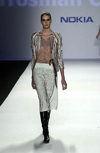 1857725578_GenArtTrosmanChurbaFW2001NYFW20.thumb.jpg.69b9d5efe6e150f10487a16ee61d15c1.jpg