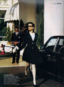 385489606_USVogueFebruary1989basicbluebydemarchelier4.thumb.jpg.19274ca7eb09de5ef2757c0c2ada86f4.jpg