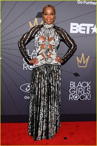 mary-j-blige-2018-black-girls-rock-07.jpg