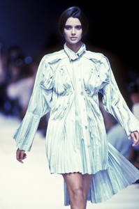 stewart-1991ss-isseymiyakeissey-miyake-ss-1991-1.JPEG.3d4c6cb7efa3c221916b44e9531bd01e.thumb.JPEG.d723d1ba933640ec493ba773a8b00e54.JPEG