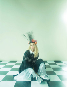 Sasha Pivovarova Vogue Russia November 2018 3.jpg