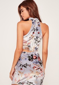 top-court-gris-en-velour-imprim-fleuri-ras-du-cou (1).jpg