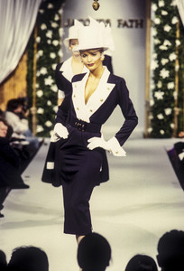 0_jacques-fath-ss-1993-1_html.thumb.JPEG.3c06ec2861997901140cb4967e221b82.JPEG