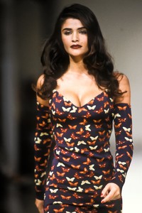 1334260046_AzzedineAlaia1991WomenRTW44.thumb.jpg.a5c96e1ac8fdb7616a4843b718257527.jpg