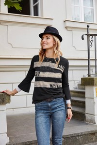 Aude-Jane Deville - baur 179.jpeg