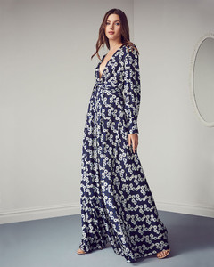 Lela-Rose-V-Neck-Long-Sleeve-Floral-Print-A-Line-Evening-Gown.thumb.jpg.a170386a7dc8ed3e7899f813ad271ee8.jpg
