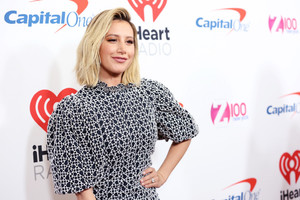 310784149_AshleyTisdaleZ100JingleBall2018Press4kcincA2nEzx.thumb.jpg.3d273f3b5d1c96b873ce9825440b83ce.jpg