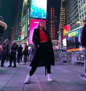 47433966_356365684943677_7957216635678835926_n (2).jpg