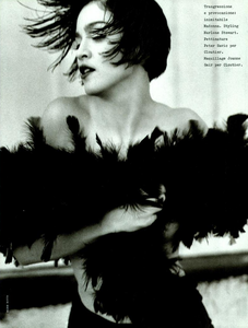 MC_Ritts_Vogue_Italia_June_1990_14.thumb.png.ff64bc8f355578cacc76b158a85a0c3c.png