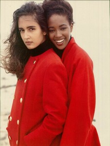 Rosso_Vogue_Italia_November_1988_03.thumb.jpg.0eec21dd93bcffa3db7109d4651195b1.jpg