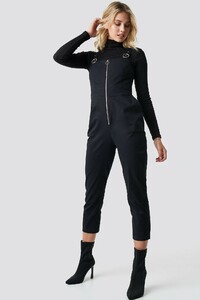 anna_nooshin_x_nakd_front_zip_detailed_jumsuit_1602-000021-0002_01c.jpg