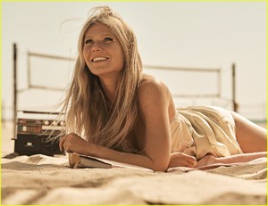 gwyneth-paltrow-wsj-december-january-2019-02.jpg