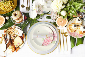 placesetting.thumb.jpg.e1bafd09cf66218de409e2accbb71d7f.jpg