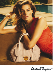 1066396881_Mert__Marcus_Salvatore_Ferragamo_Spring_Summer_2015_01.thumb.png.537d9e639f8fdf27ba2071a578ead8ef.png