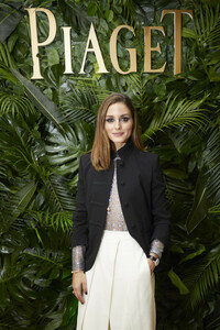 2099970491_OliviaPalermoPiagetSIHH2019DinnerjVCnnSt3OZVx.thumb.jpg.44ddf349867f26054c2325208dad201f.jpg