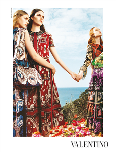 Pudelka_Valentino_Spring_Summer_2015_04.thumb.png.64370951abf076952e5c9668d42bb525.png