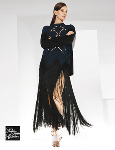 Saks_Fifth_Avenue_Spring_Summer_2015_14.thumb.png.de0d59b2df6f75618d133cc2ff298be0.png