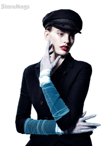 Vanderperre_W_Magazine_October_2013_04.thumb.png.b731f1f85a98759a4786e16b940f239c.png
