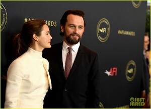 keri-russell-matthew-rhys-afi-awards-07.jpg