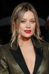 laura-whitmore-national-television-awards-2019-12.jpg