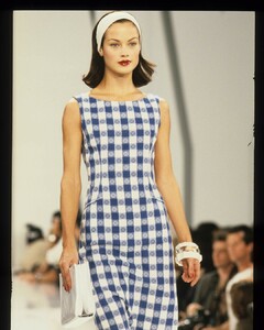 DKNY Spring Summer 1995 ph Michel Arnaud.jpg