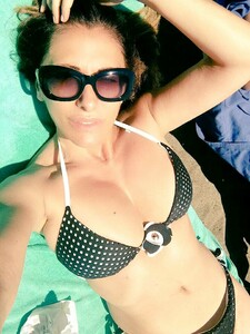 DBUjXE3XUAA3SsB (1).jpg