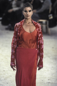 1814453980_DriesVanNoten1997WomenRTW66.thumb.jpg.9e77c253dc173766d77a2f0bc208d7bc.jpg